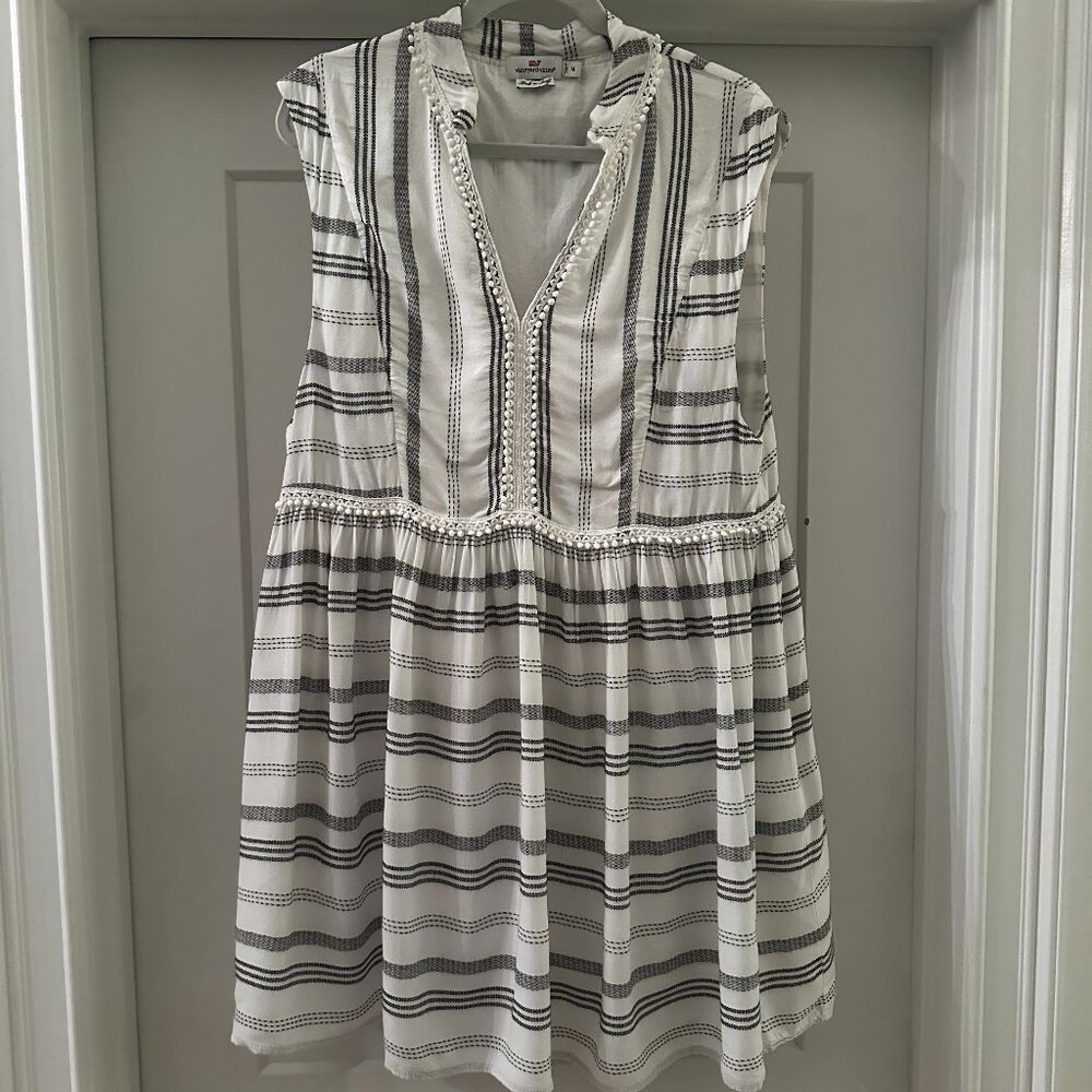 Vineyard Vines Mini Pom Dress – Striped, Sleeveless, Size Medium in Cream-Black